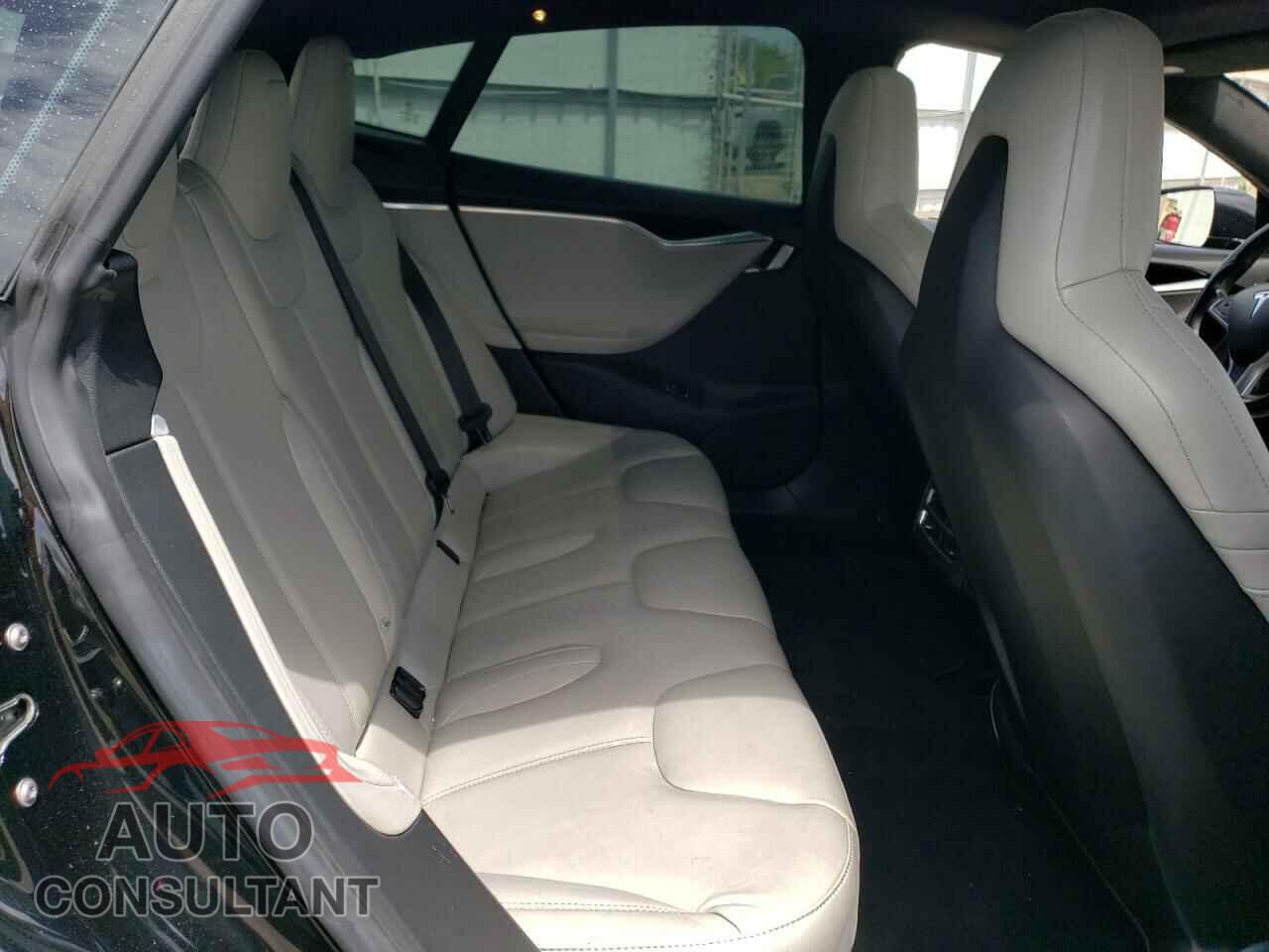 TESLA MODEL S 2016 - 5YJSA1E19GF142985