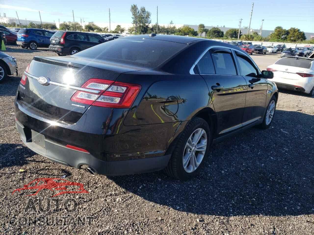 FORD TAURUS 2017 - 1FAHP2D87HG119618