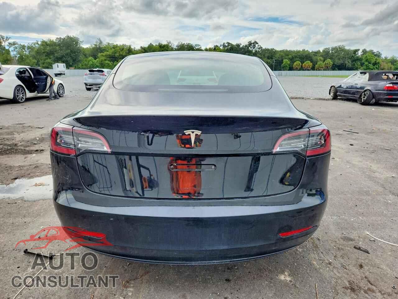TESLA MODEL 3 2023 - 5YJ3E1EA0PF492577