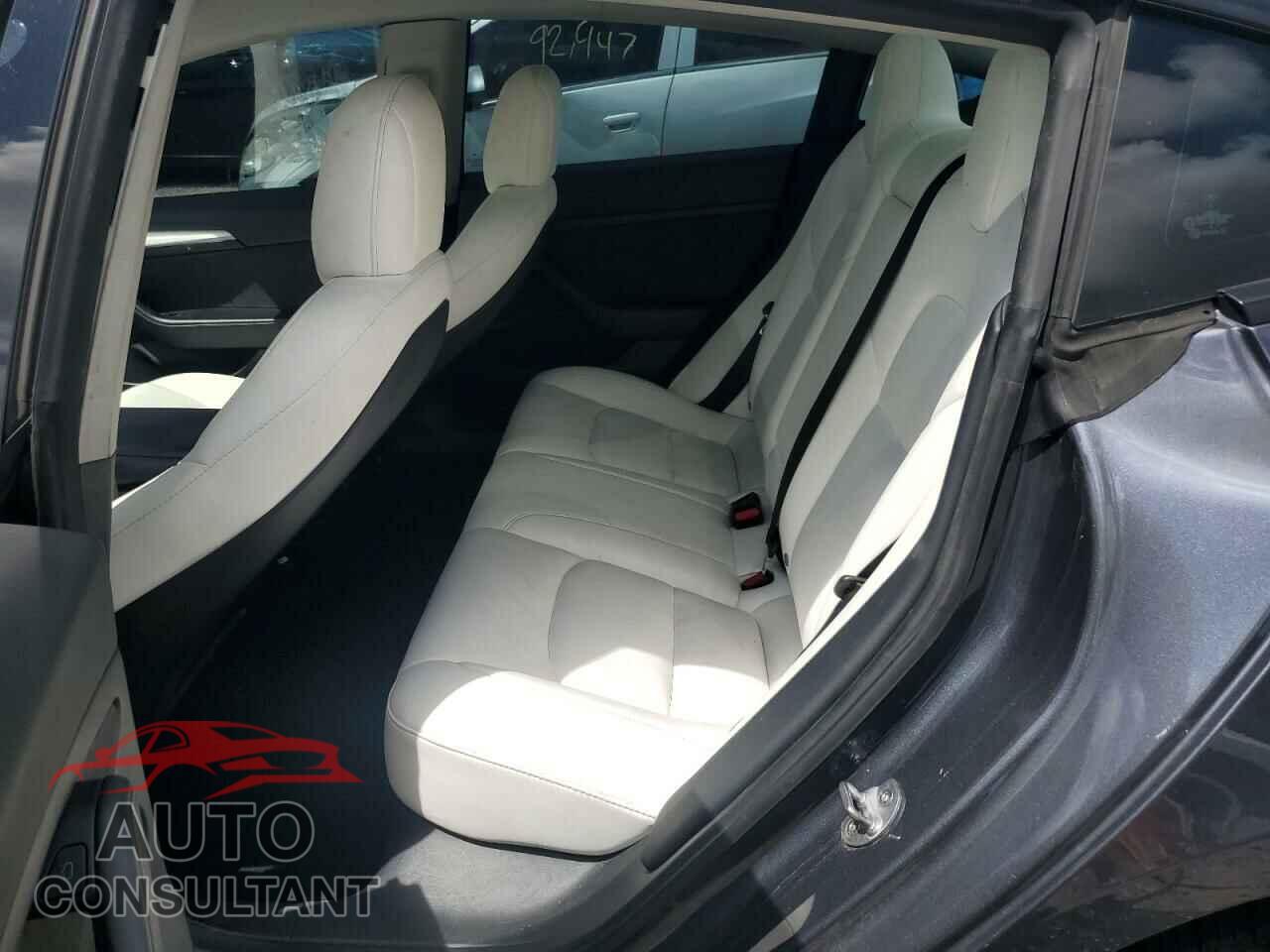 TESLA MODEL 3 2022 - 5YJ3E1EA6NF243892