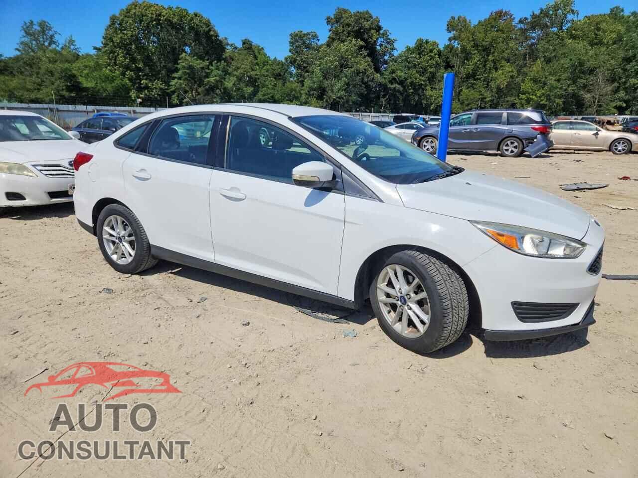 FORD FOCUS 2015 - 1FADP3F27FL317567