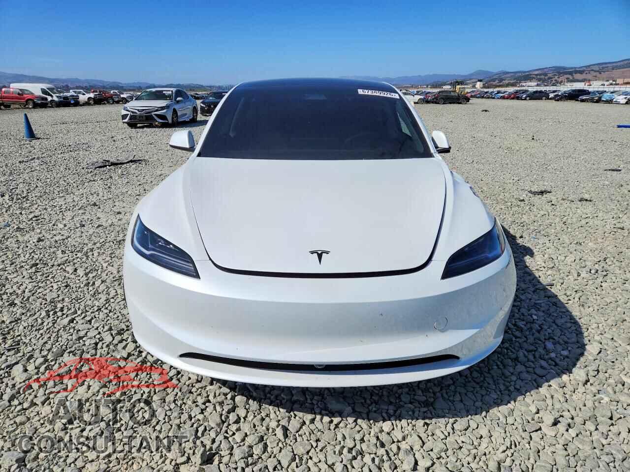 TESLA MODEL 3 2026 - 5YJ3E1EB9TF179112