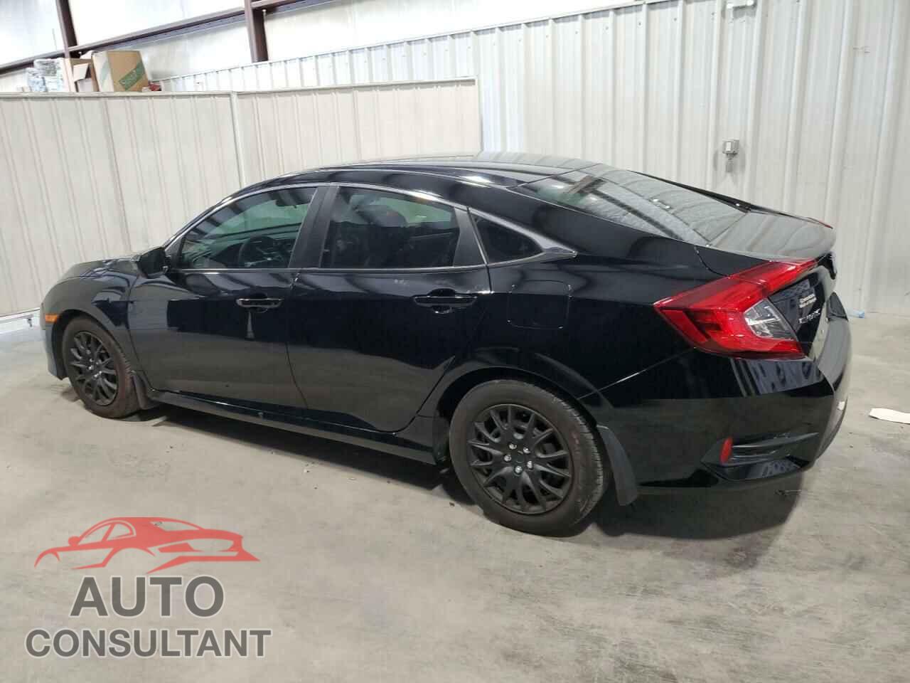 HONDA CIVIC 2018 - 19XFC2F58JE025947