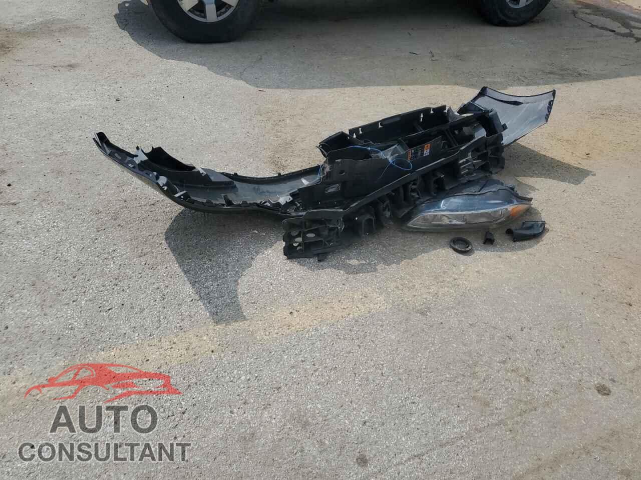 FORD FOCUS 2018 - 1FADP3FE0JL332365