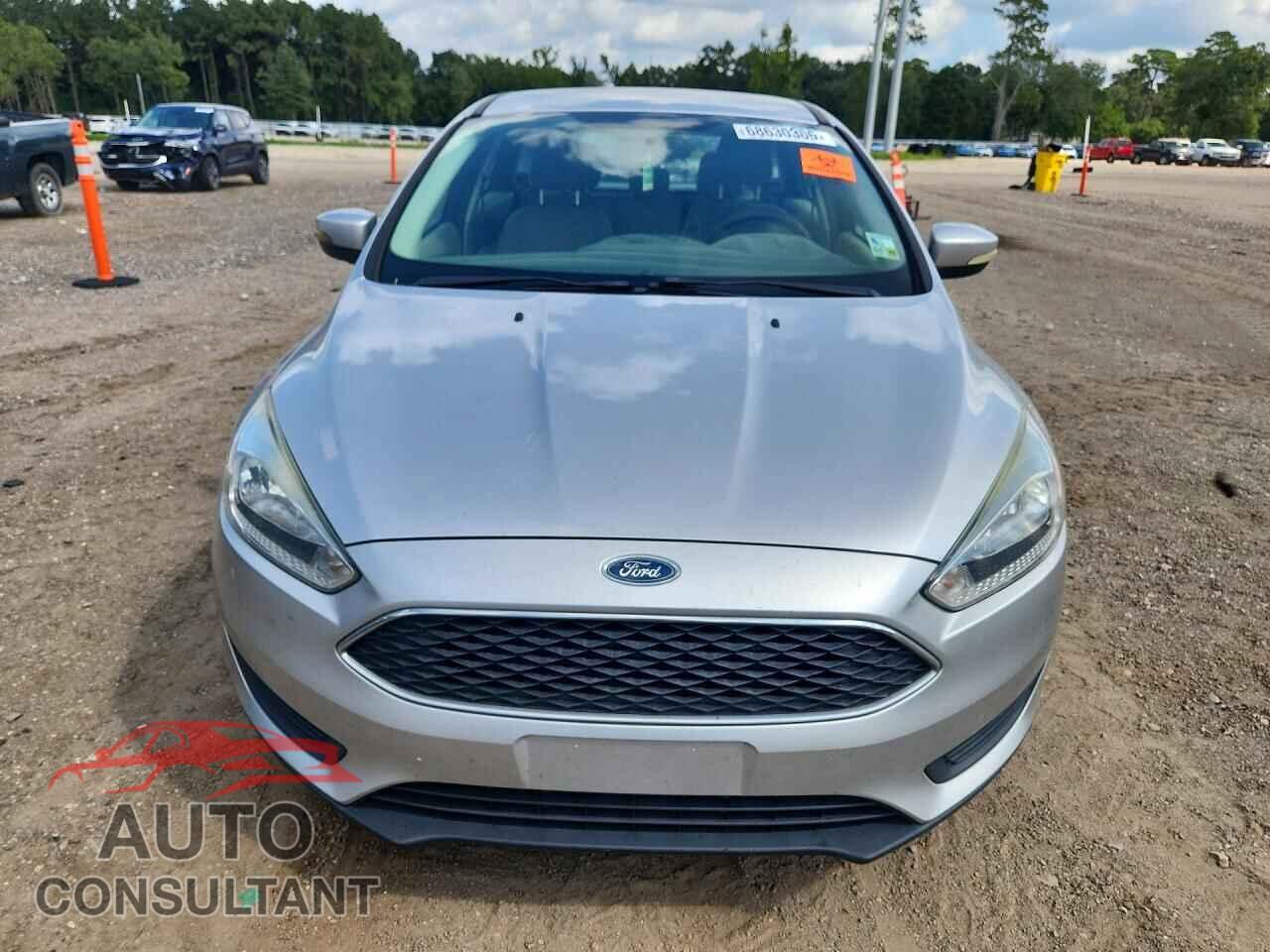 FORD FOCUS 2015 - 1FADP3K23FL291992