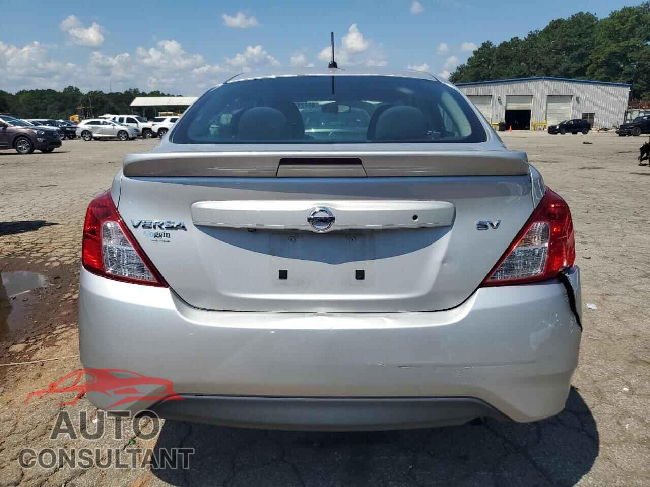 NISSAN VERSA 2019 - 3N1CN7AP3KL881532