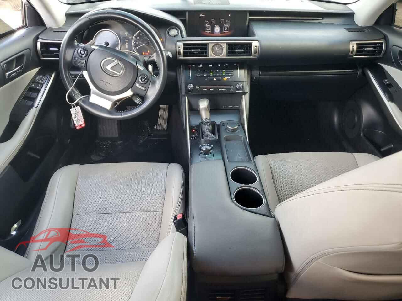 LEXUS IS 2014 - JTHBF1D21E5002907