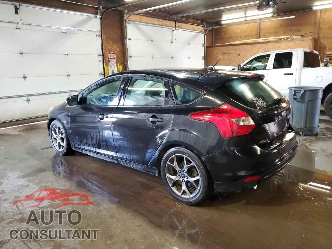 FORD FOCUS 2014 - 1FADP3K2XEL243548