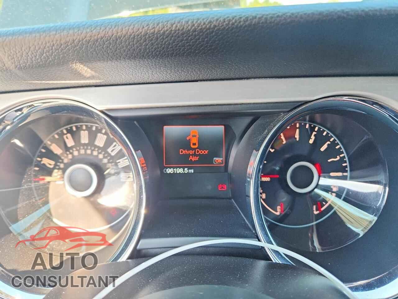FORD MUSTANG 2014 - 1ZVBP8AM2E5220848