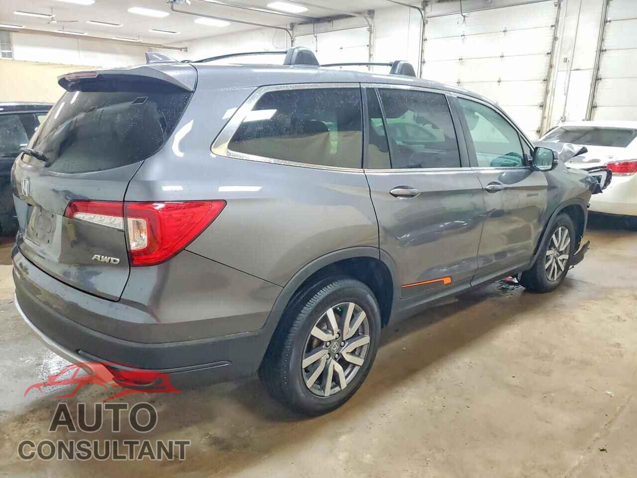 HONDA PILOT 2020 - 5FNYF6H32LB034191