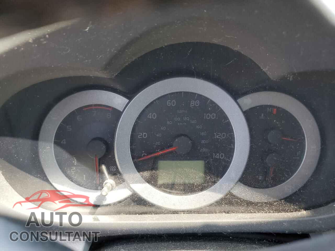TOYOTA RAV4 2011 - 2T3DF4DV8BW096018