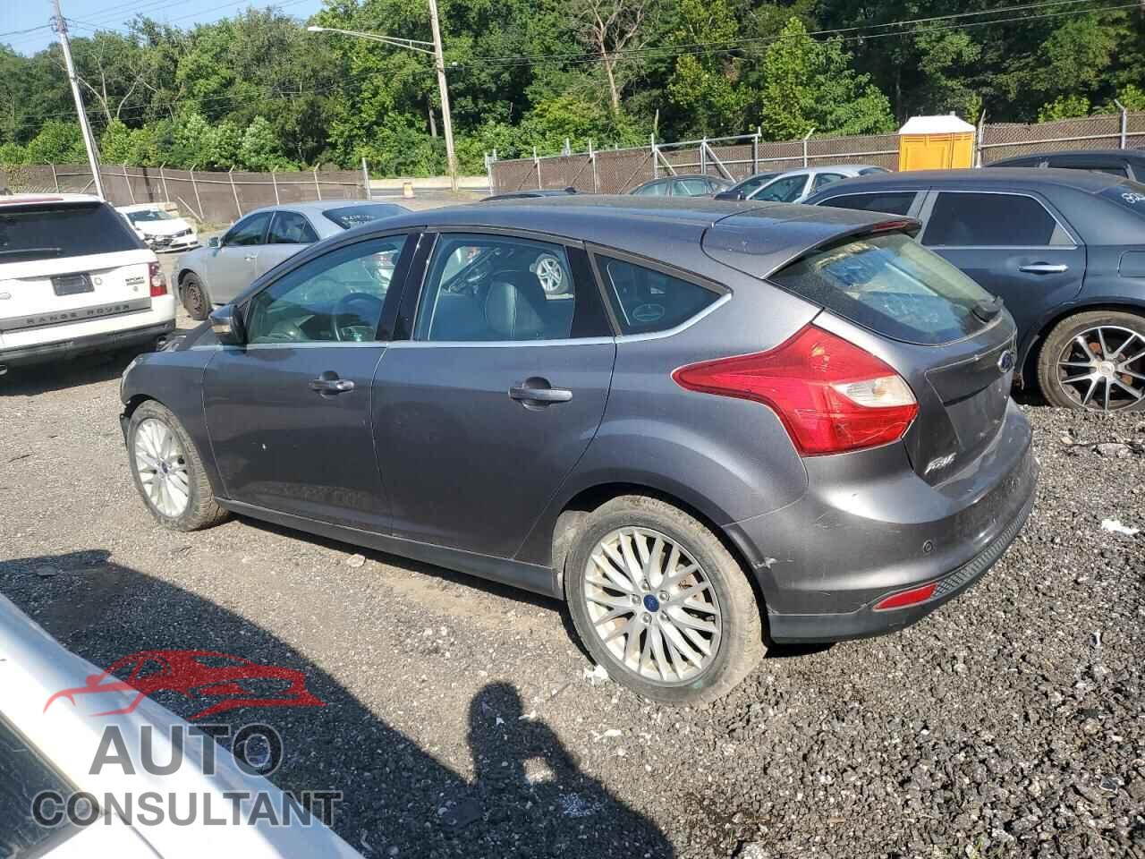 FORD FOCUS 2014 - 1FADP3N23EL275060
