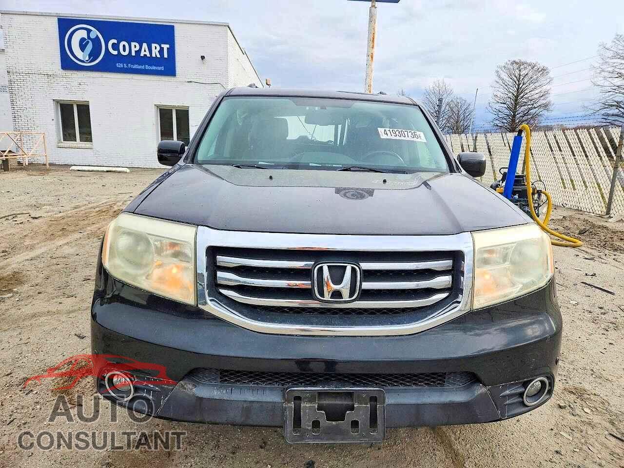 HONDA PILOT 2013 - 5FNYF4H98DB008723