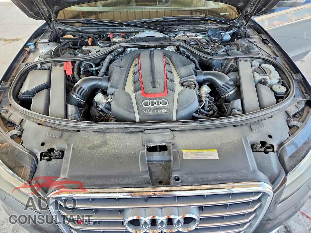AUDI S8 2013 - WAUD2AFD1DN033932