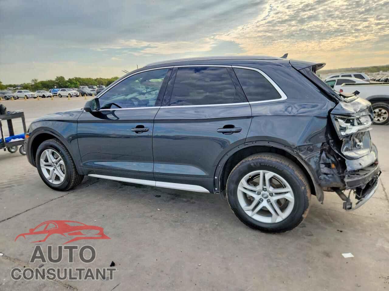 AUDI Q5 2018 - WA1BNAFY9J2123406
