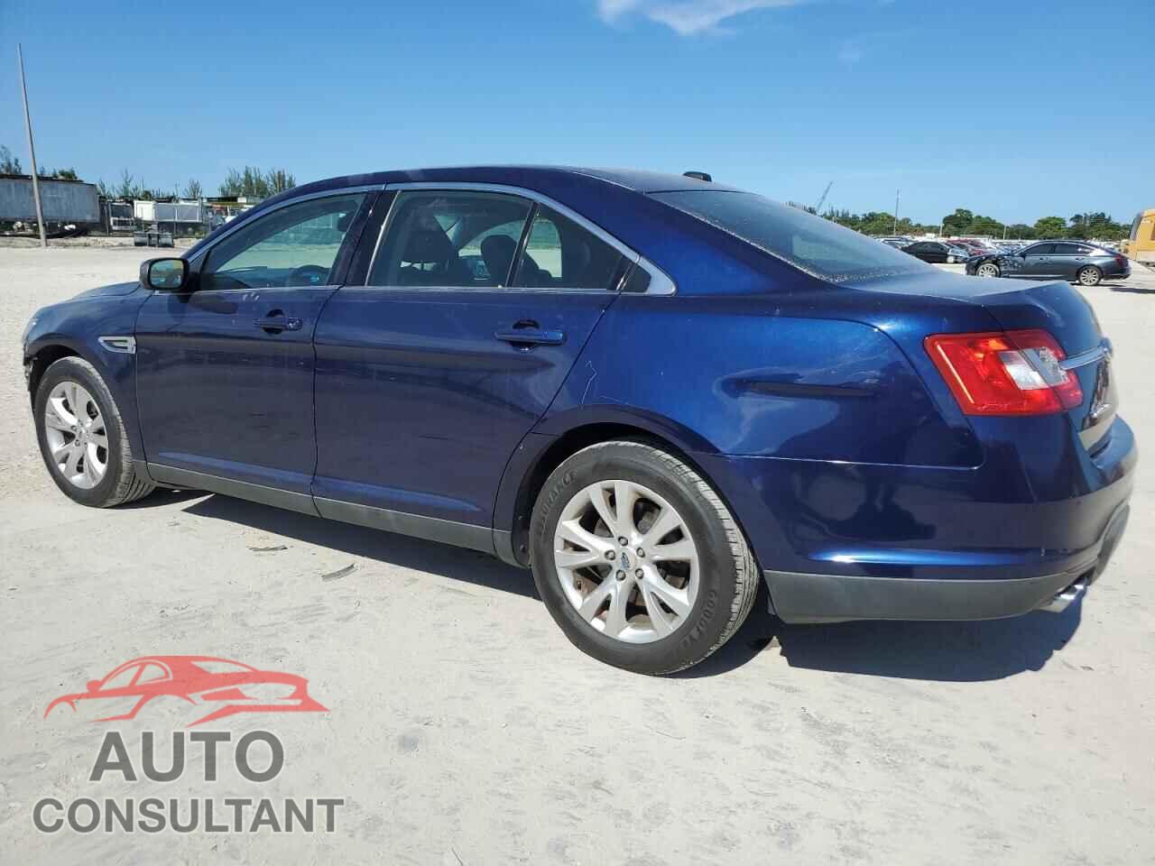 FORD TAURUS 2011 - 1FAHP2EW8BG178181