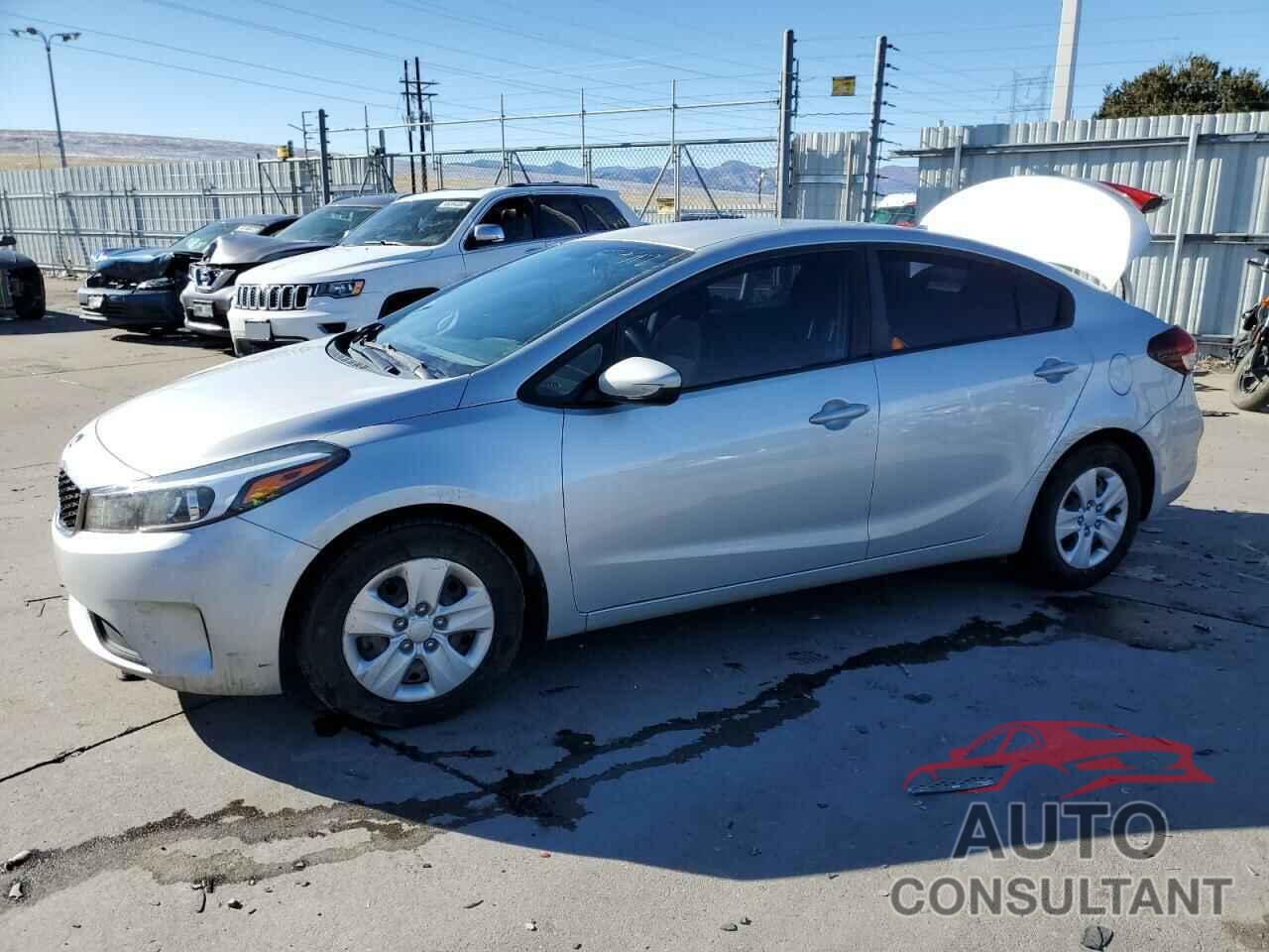 KIA FORTE 2018 - 3KPFK4A70JE206029