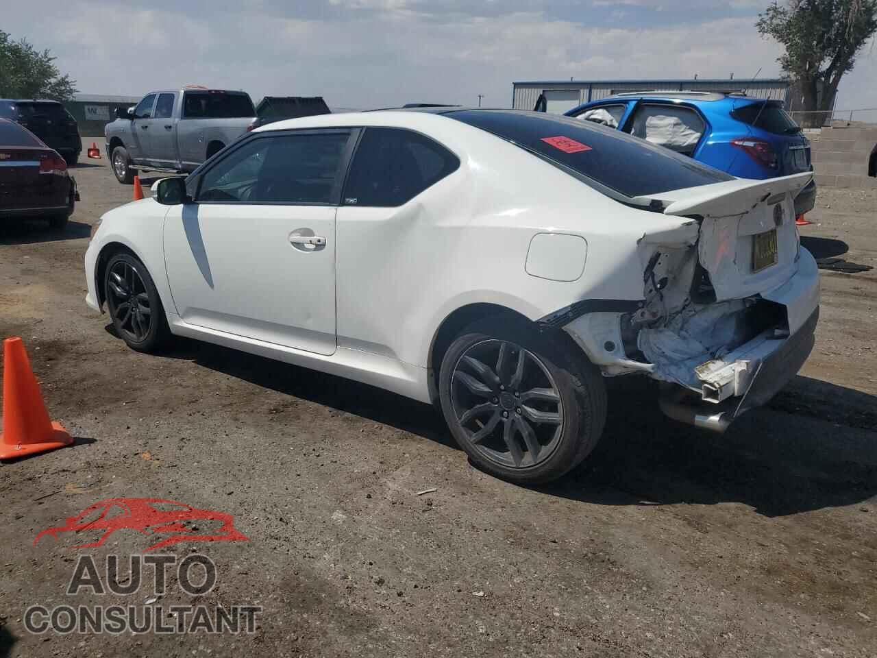 TOYOTA SCION 2014 - JTKJF5C73E3076710