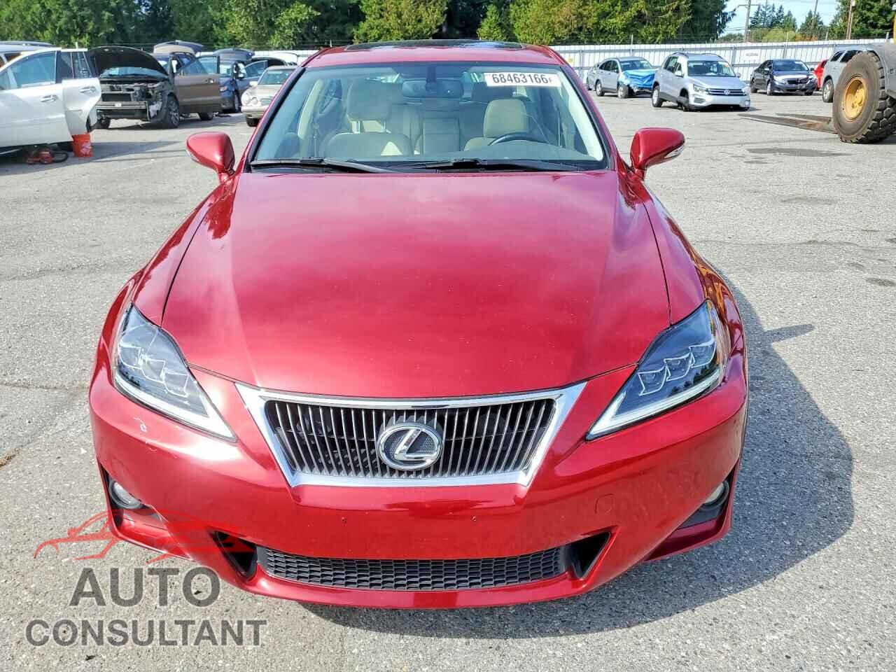 LEXUS IS 2012 - JTHCF5C20C5055625