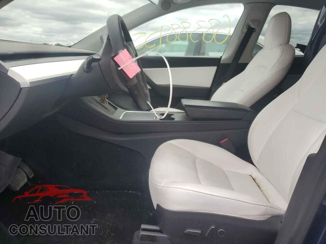 TESLA MODEL Y 2021 - 5YJYGDEE2MF306859