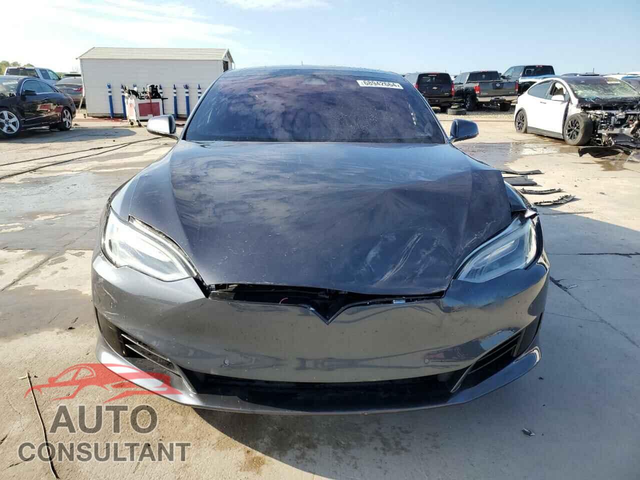TESLA MODEL S 2017 - 5YJSA1E14HF195286
