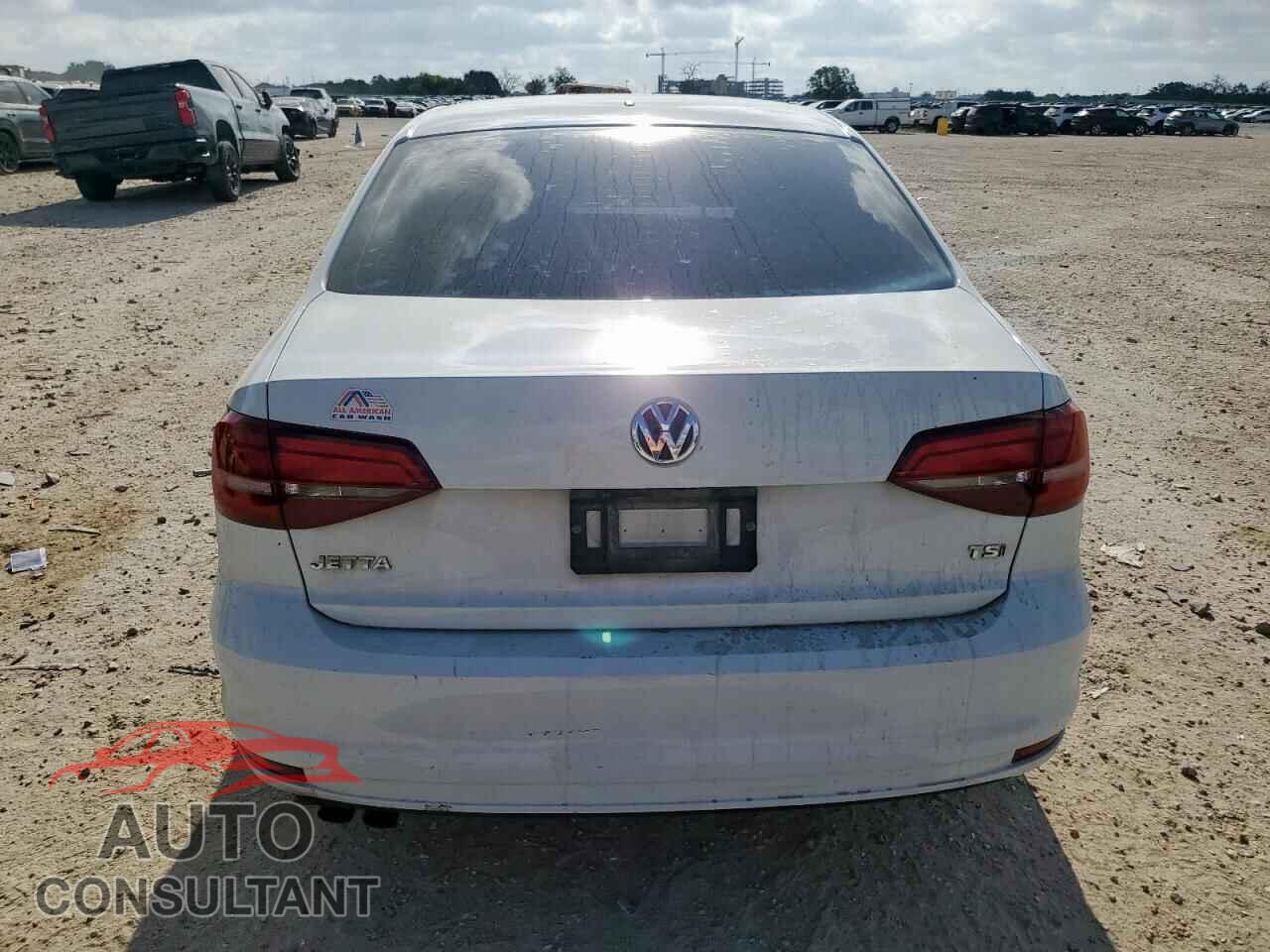 VOLKSWAGEN JETTA 2017 - 3VW2B7AJ5HM241870
