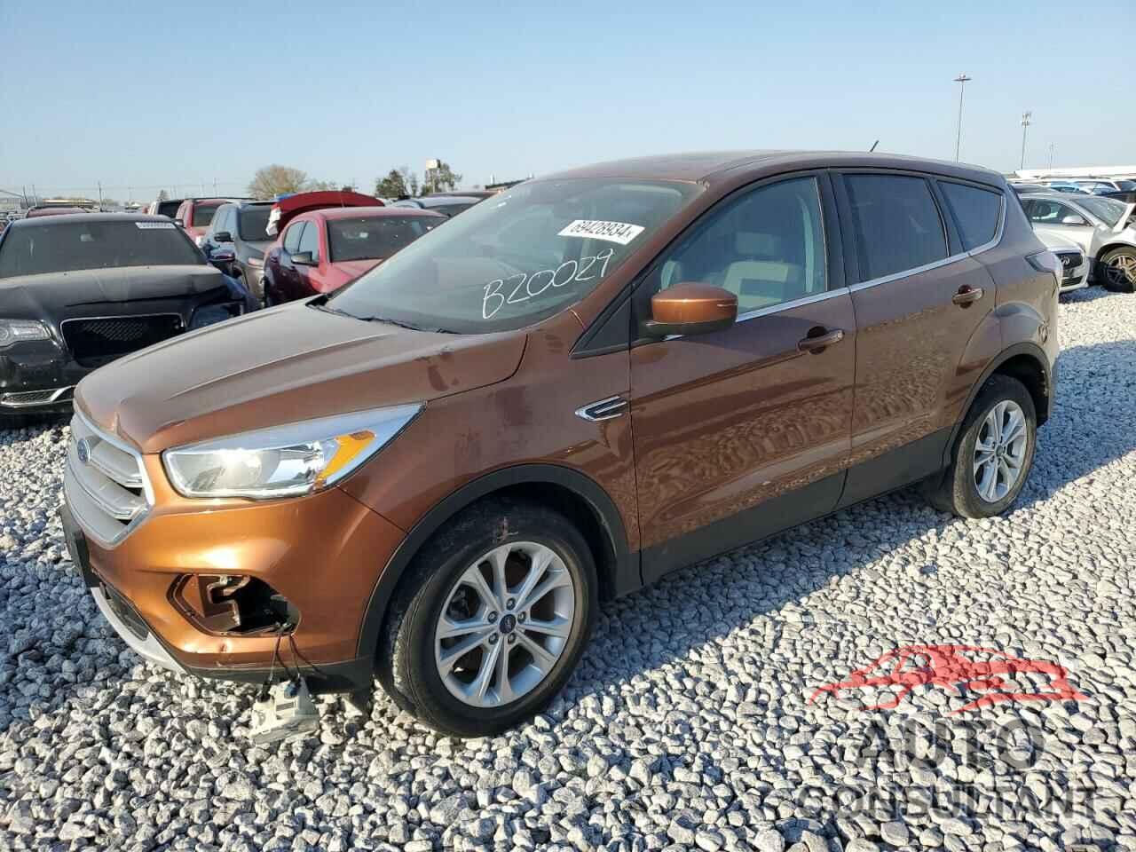 FORD ESCAPE 2017 - 1FMCU0G90HUB20029