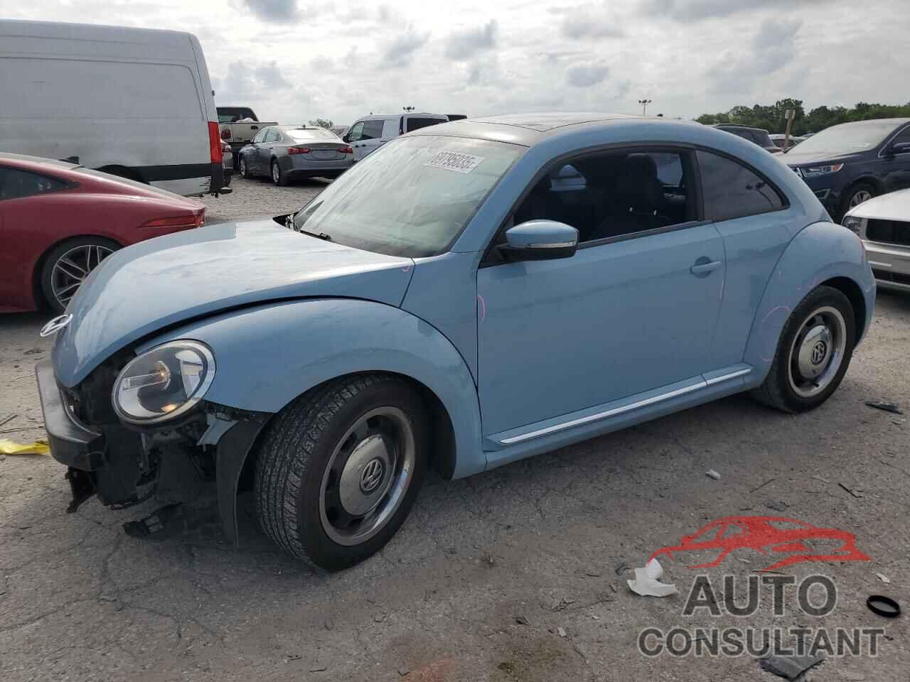 VOLKSWAGEN BEETLE 2013 - 3VWJP7AT3DM611237