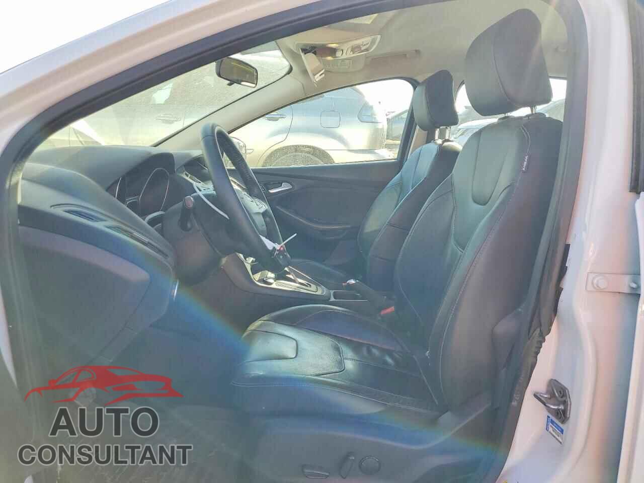 FORD FOCUS 2016 - 1FADP3F23GL399461
