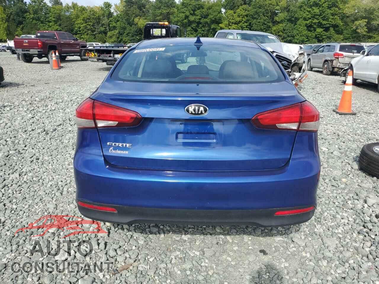 KIA FORTE 2018 - 3KPFK4A72JE199357