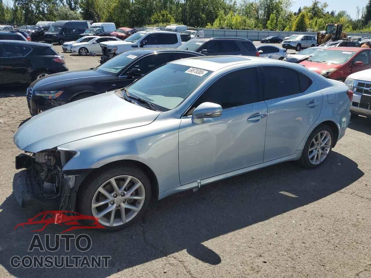 LEXUS IS 2011 - JTHCF5C29B5049126