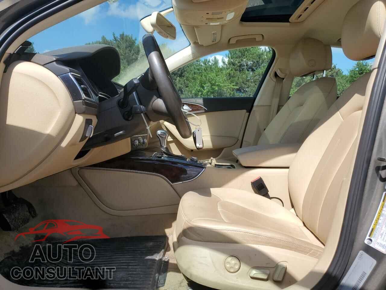 AUDI A6 2013 - WAUGFAFC8DN077709