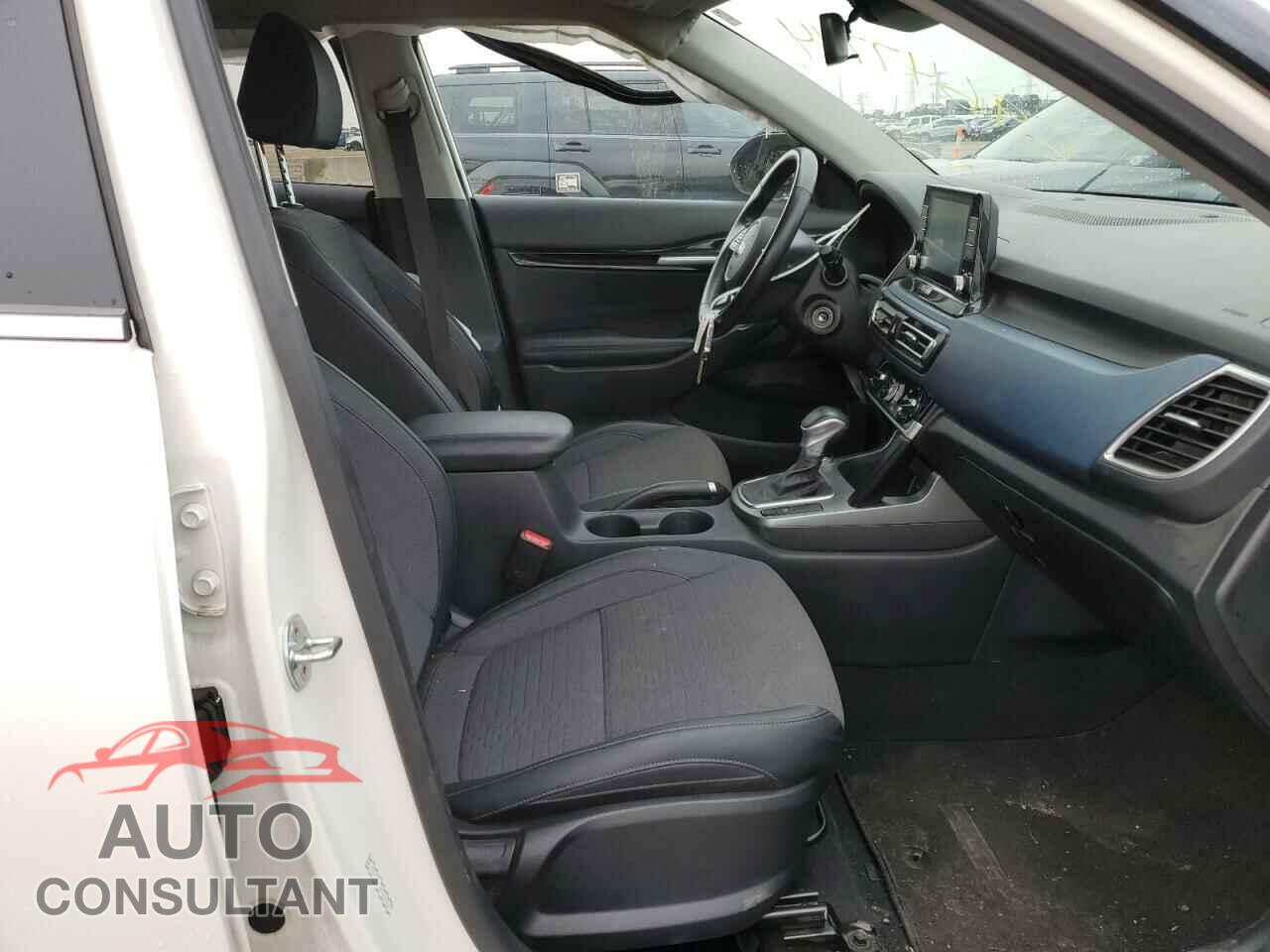 KIA SELTOS 2021 - KNDEU2AA2M7076183
