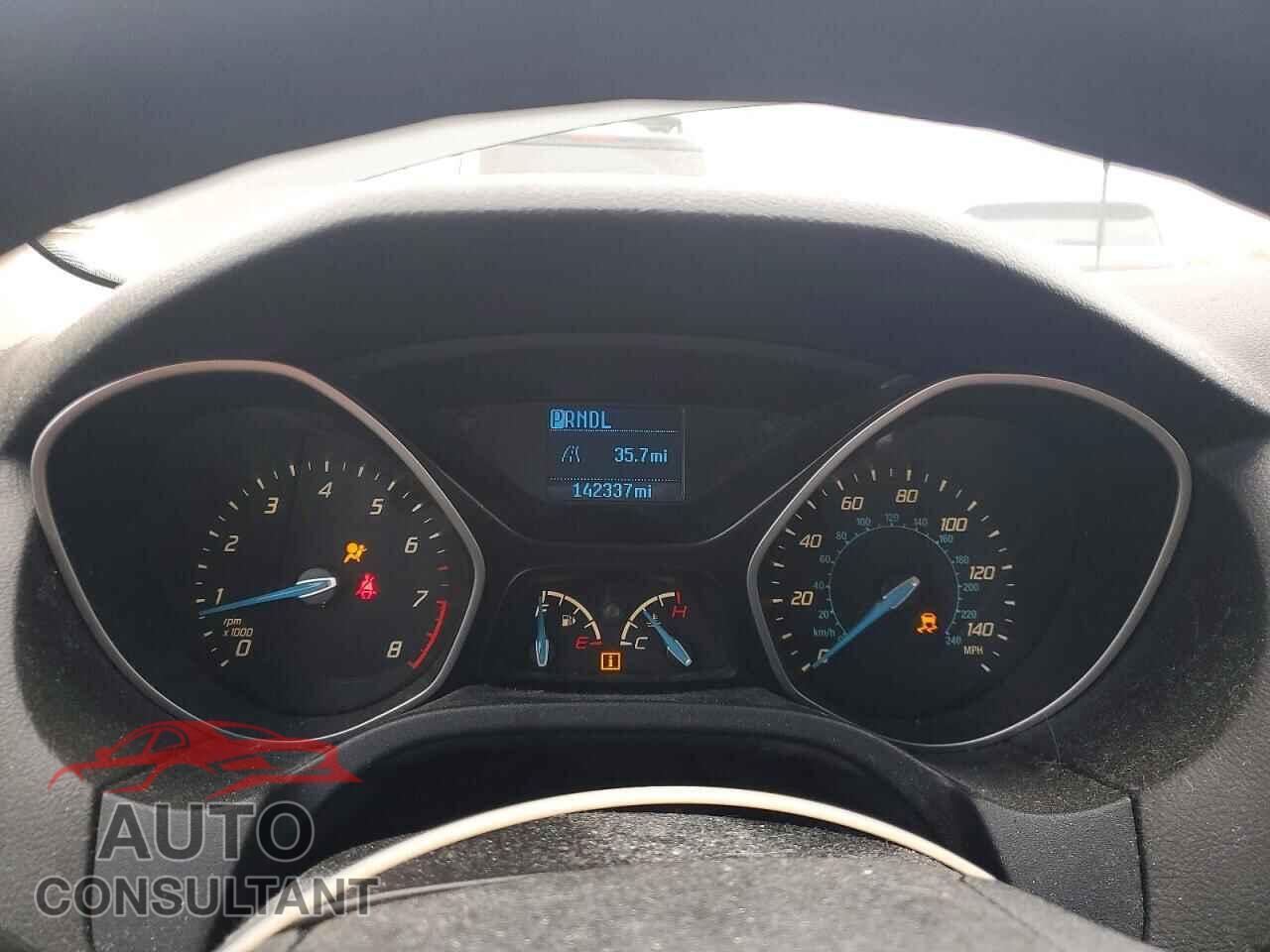 FORD FOCUS 2014 - 1FADP3E23EL281294