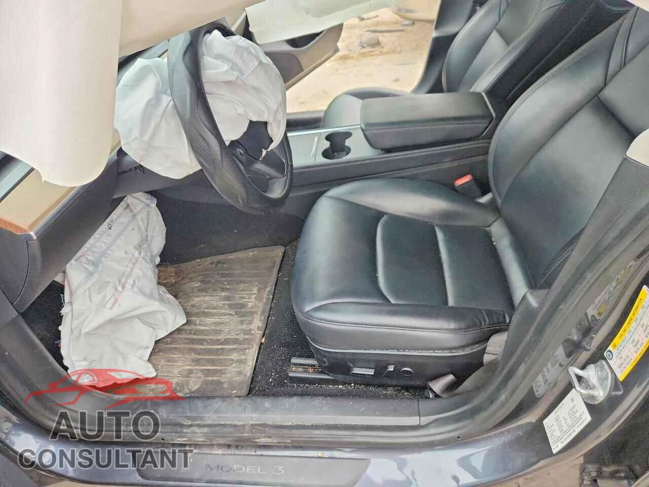 TESLA MODEL 3 2021 - 5YJ3E1EA5MF911468