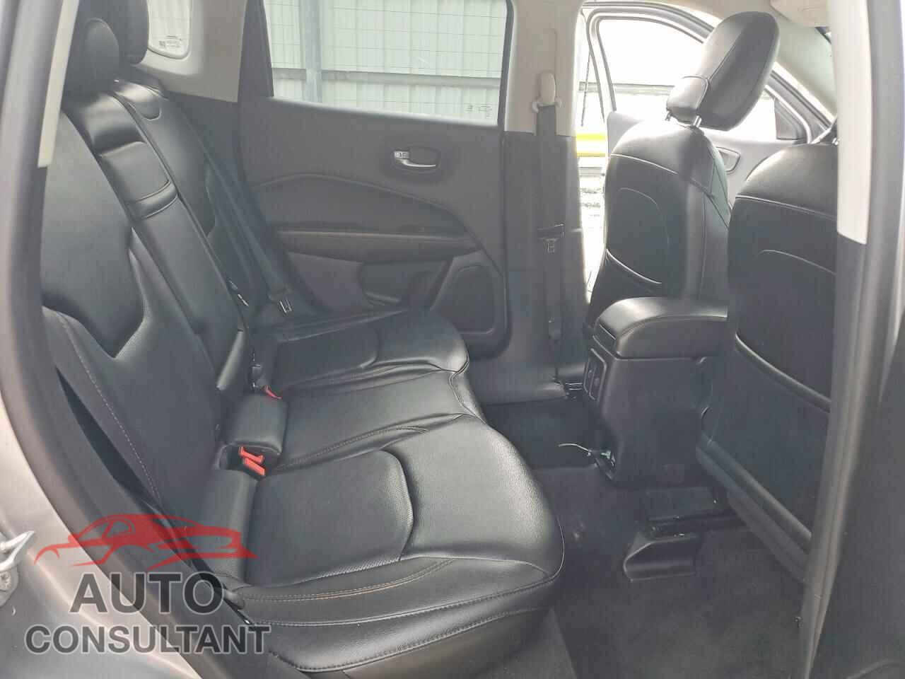 JEEP COMPASS 2018 - 3C4NJCCB3JT406702