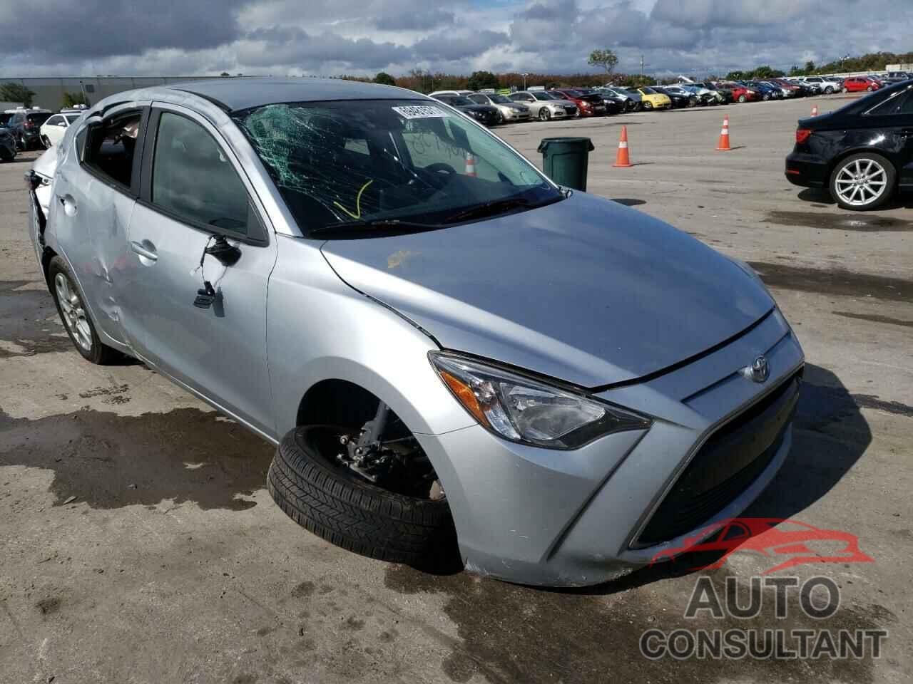 TOYOTA YARIS 2018 - 3MYDLBYV1JY329707