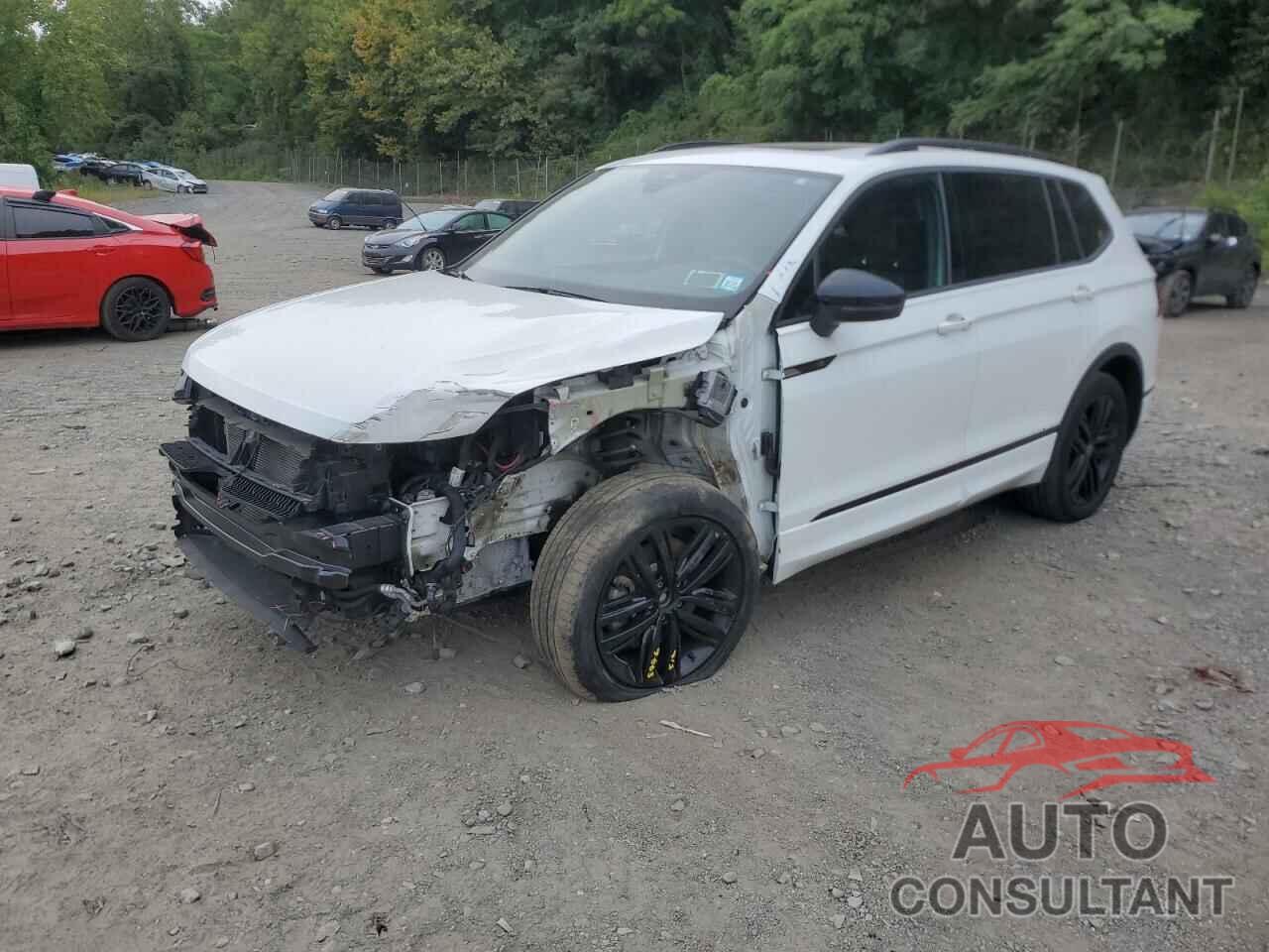 VOLKSWAGEN TIGUAN 2022 - 3VV8B7AX0NM010082