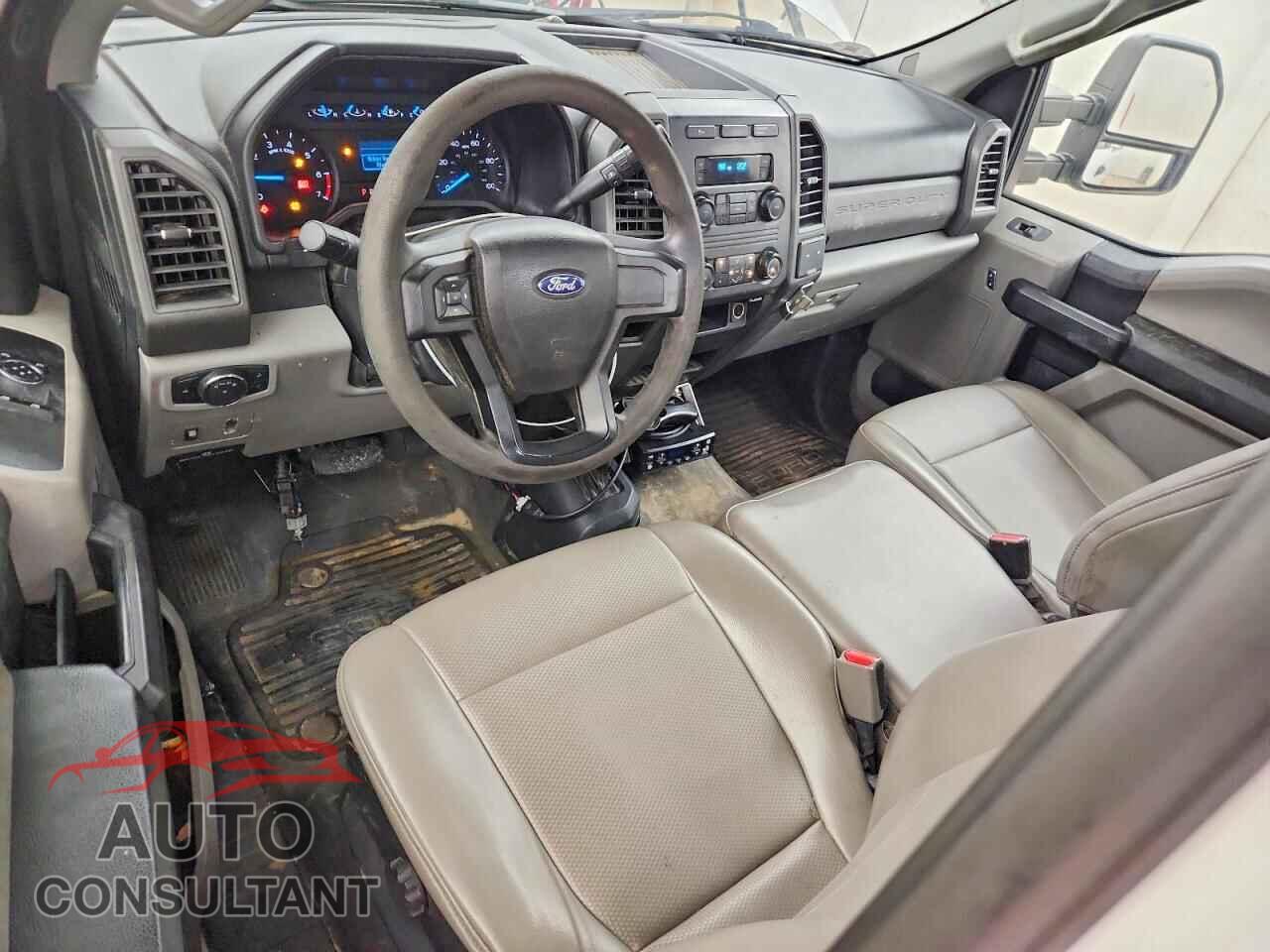 FORD F250 2017 - 1FTBF2B63HEC27718