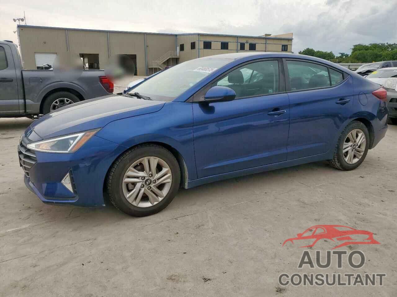 HYUNDAI ELANTRA 2019 - 5NPD84LF6KH407697