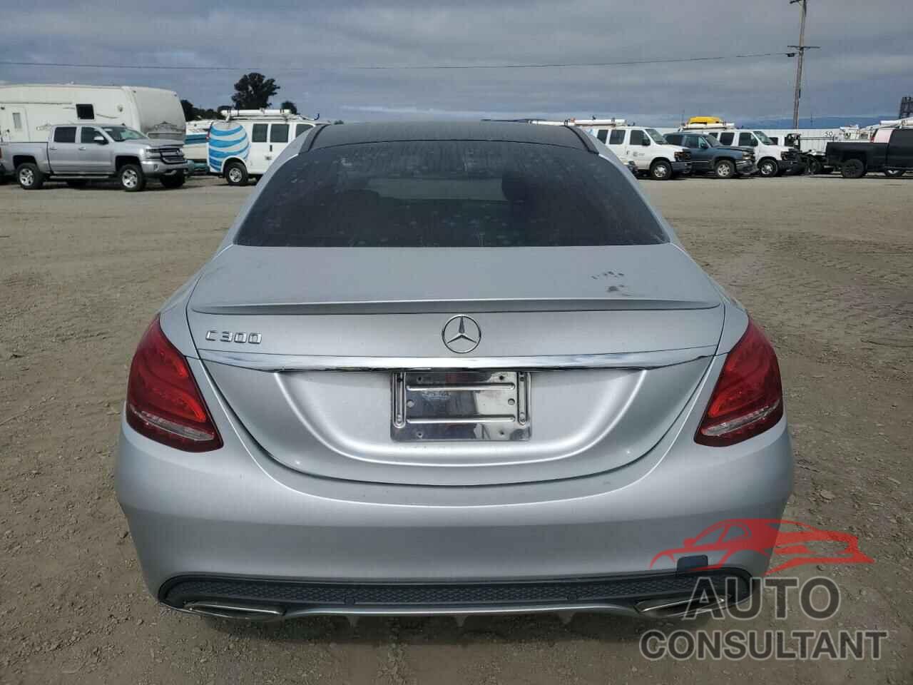 MERCEDES-BENZ C-CLASS 2015 - 55SWF4KB9FU078350