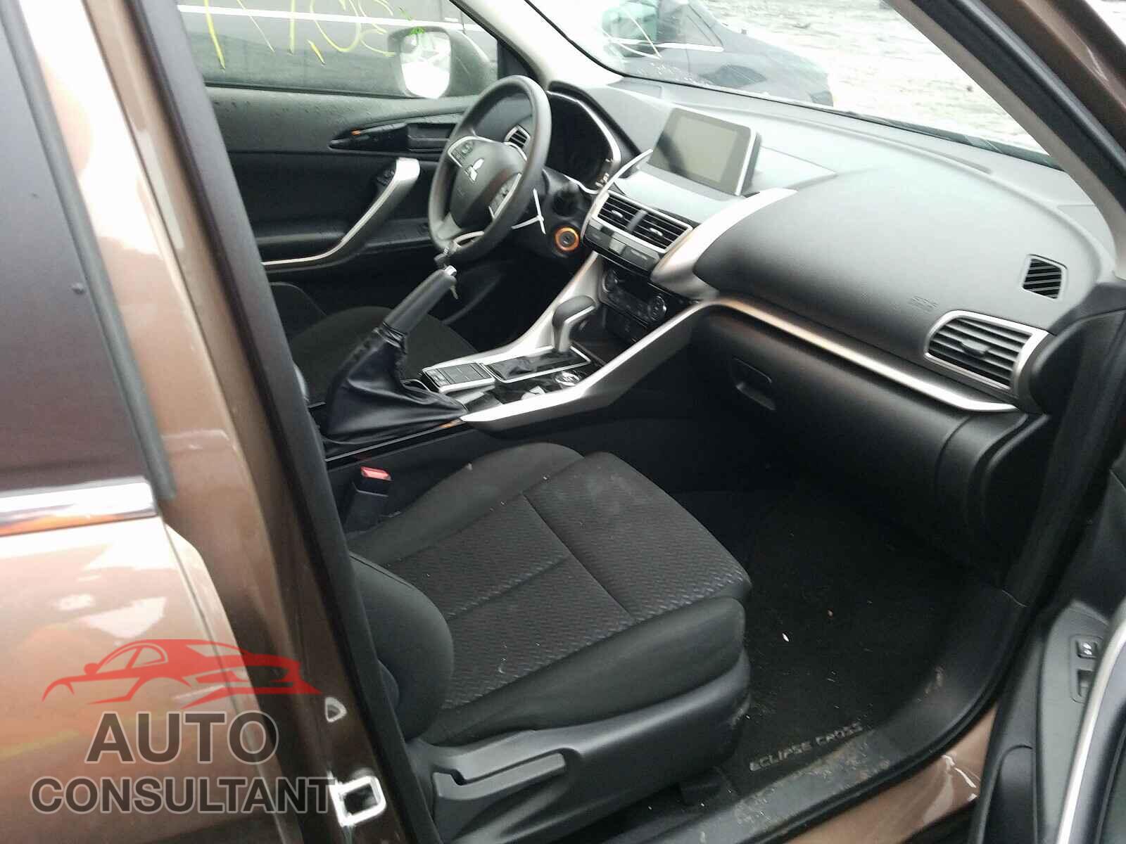 MITSUBISHI ECLIPSE 2018 - JA4AT4AA9JZ044645