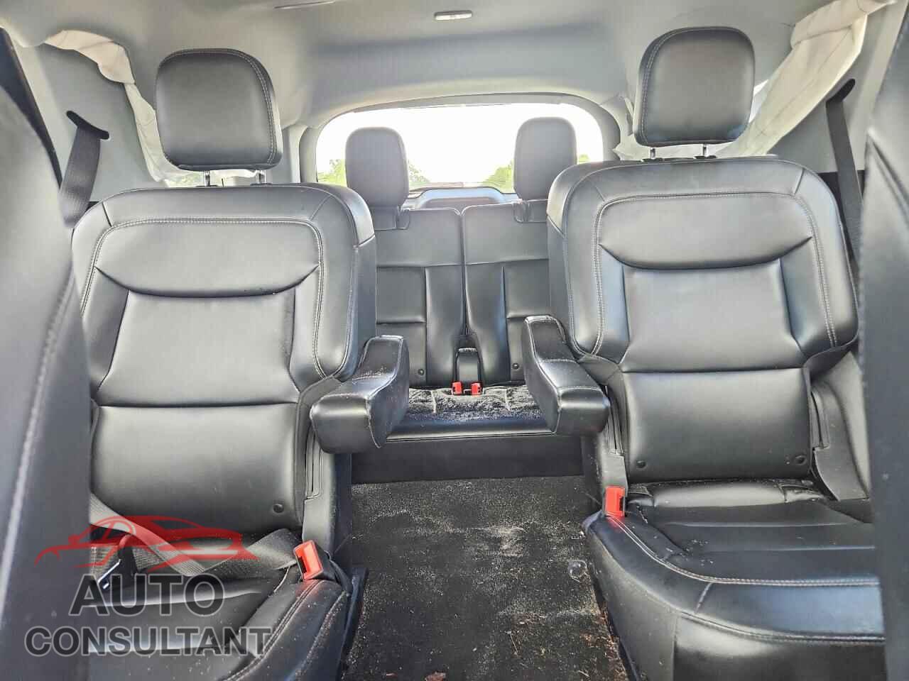 FORD EXPLORER 2022 - 1FMSK7DH9NGA12248