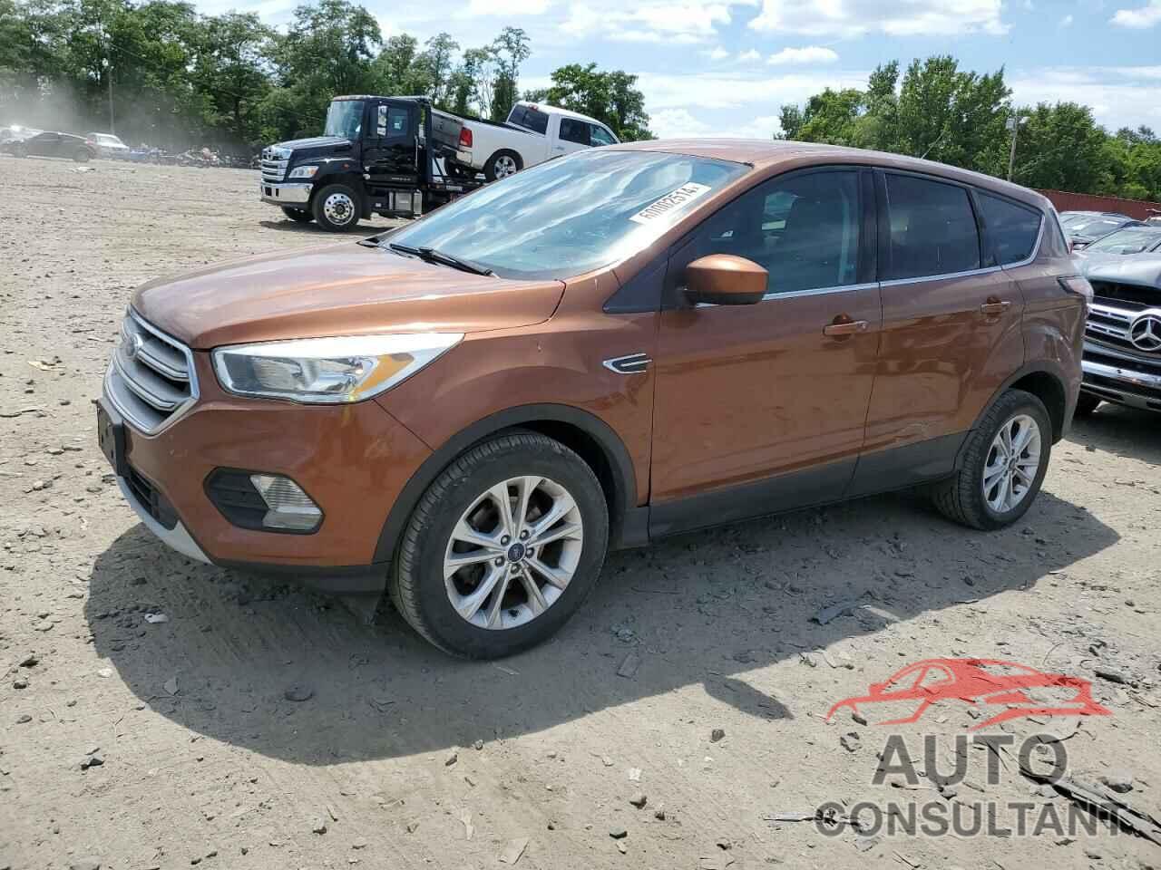 FORD ESCAPE 2017 - 1FMCU0GD1HUC35386