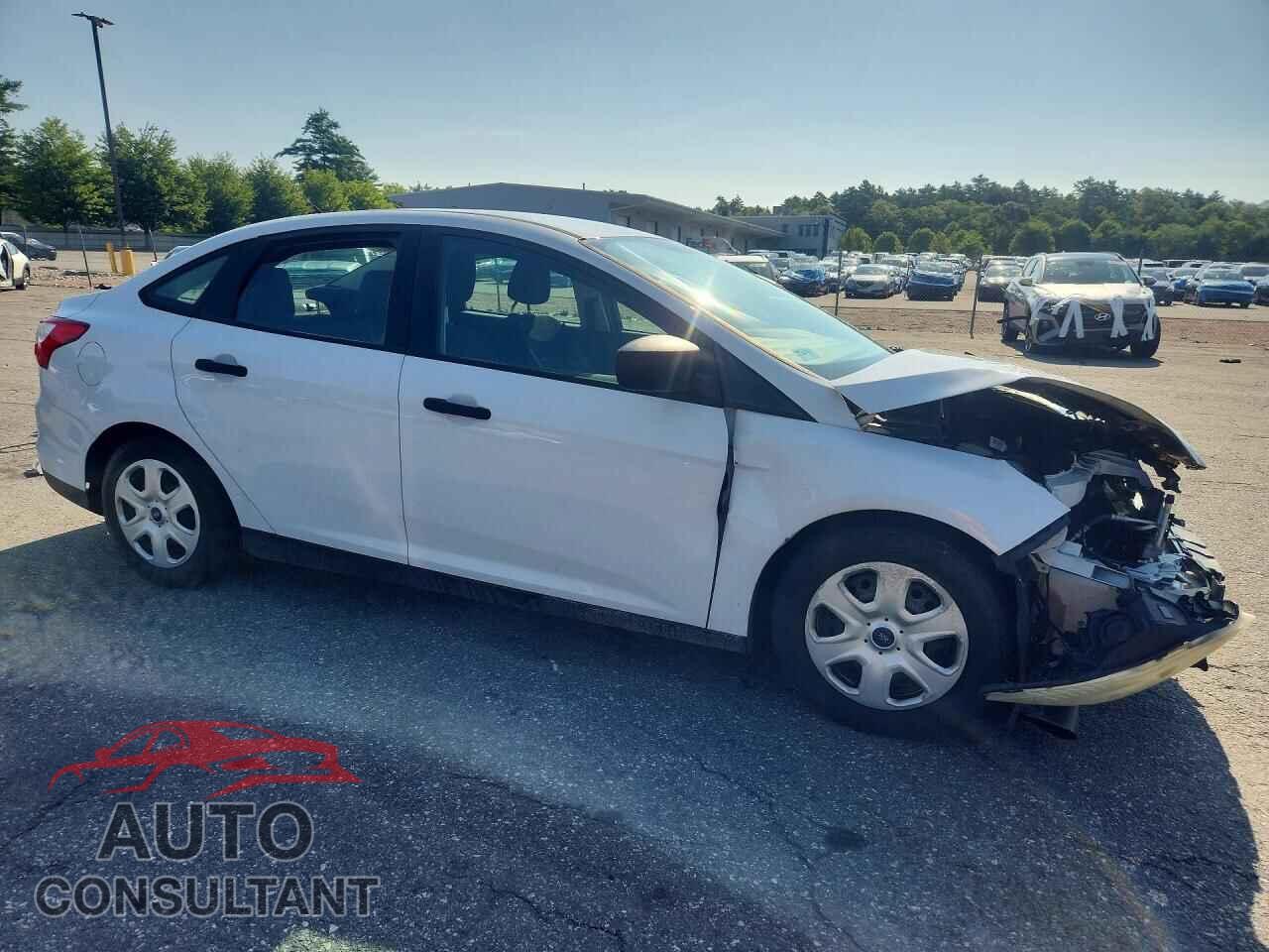 FORD FOCUS 2014 - 1FADP3E25EL145457