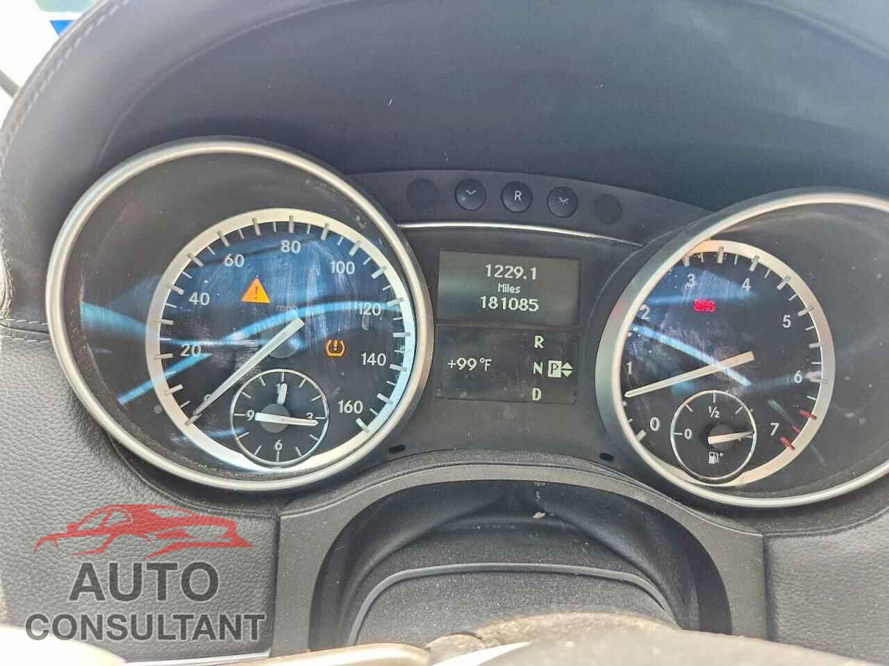 MERCEDES-BENZ GL-CLASS 2011 - 4JGBF7BEXBA633770
