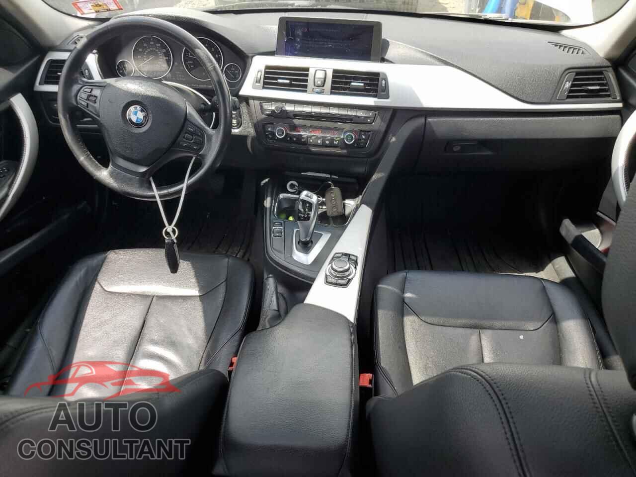 BMW 3 SERIES 2013 - WBA3B3C59DF539667