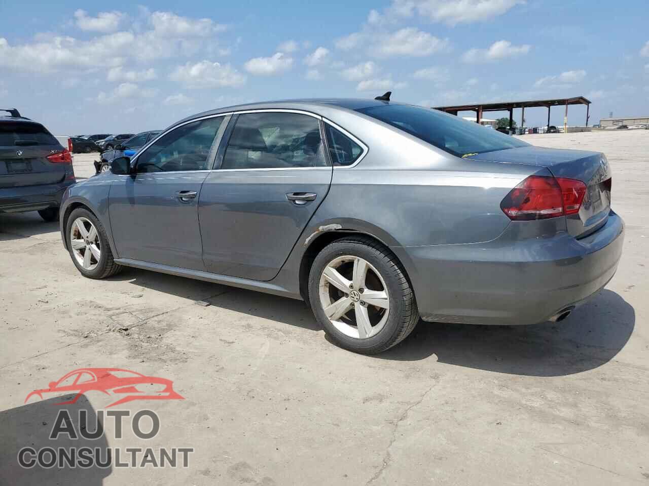 VOLKSWAGEN PASSAT 2014 - 1VWBP7A34EC006618