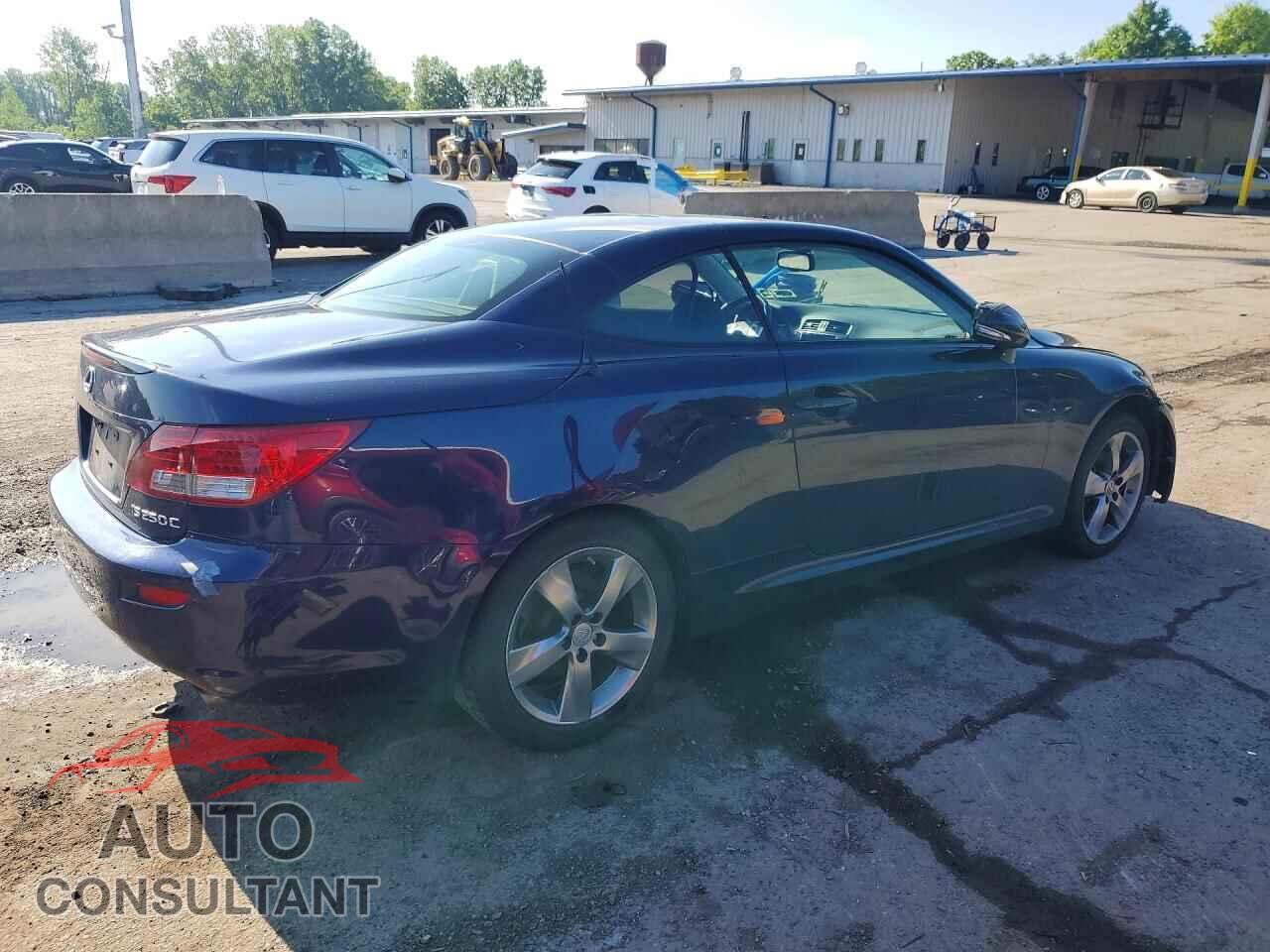 LEXUS IS 2011 - JTHFF2C28B2520082