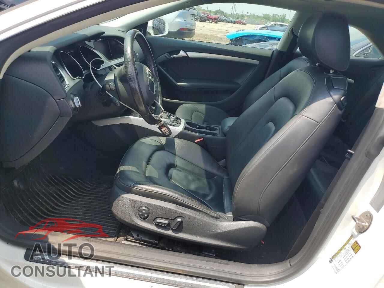 AUDI A5 2011 - WAULFAFR9BA080948